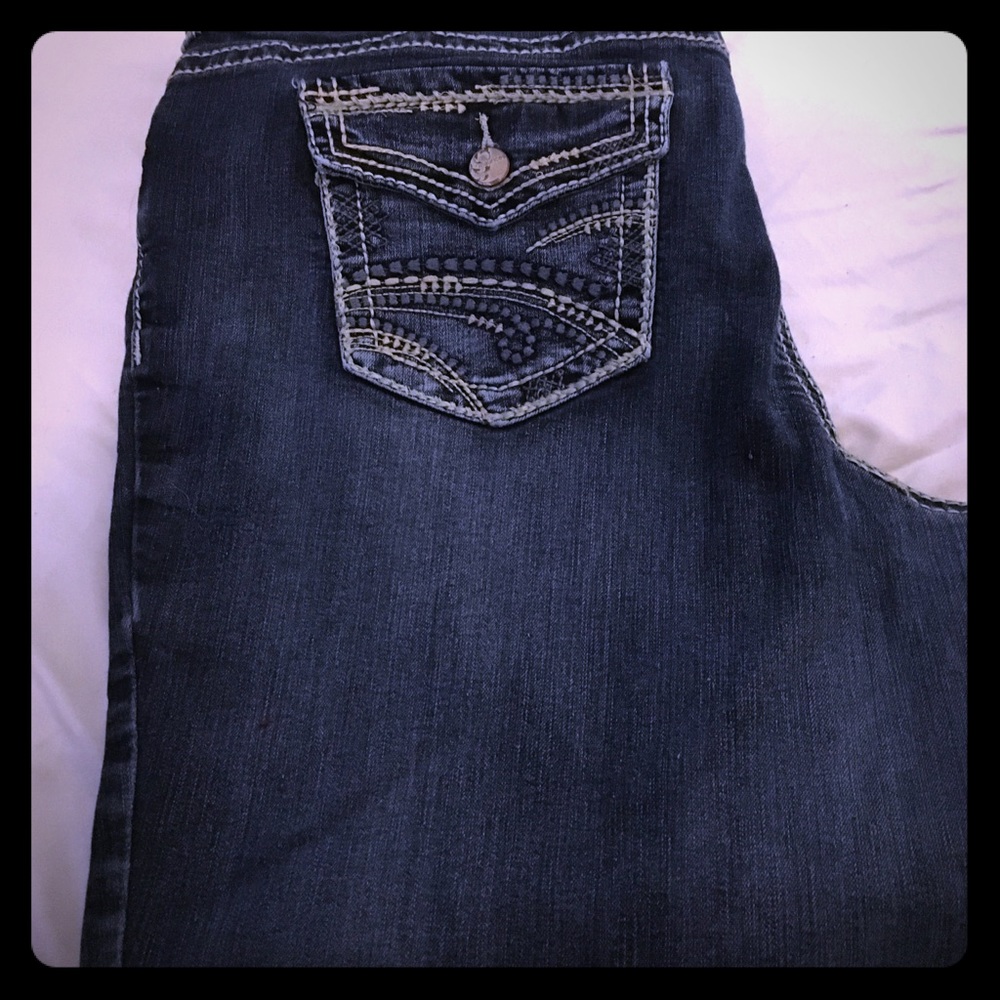 Size 15/16 Maurice’s Brand Capris